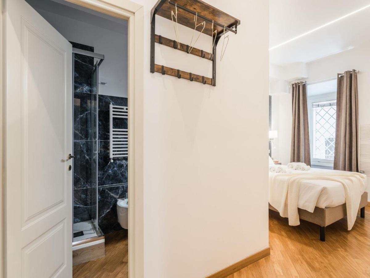 The Rent - Spacious Three-bedroom Near The Colosseum Lägenhet