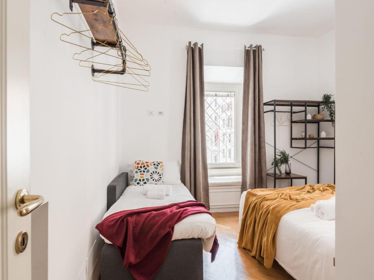 Lägenhet The Rent - Spacious Three-bedroom Near The Colosseum *