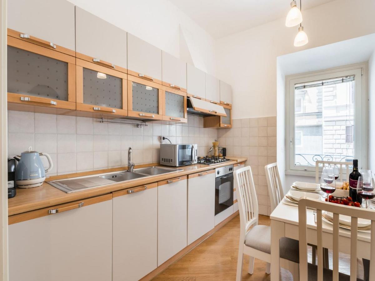 The Rent - Spacious Three-bedroom Near The Colosseum * Rom