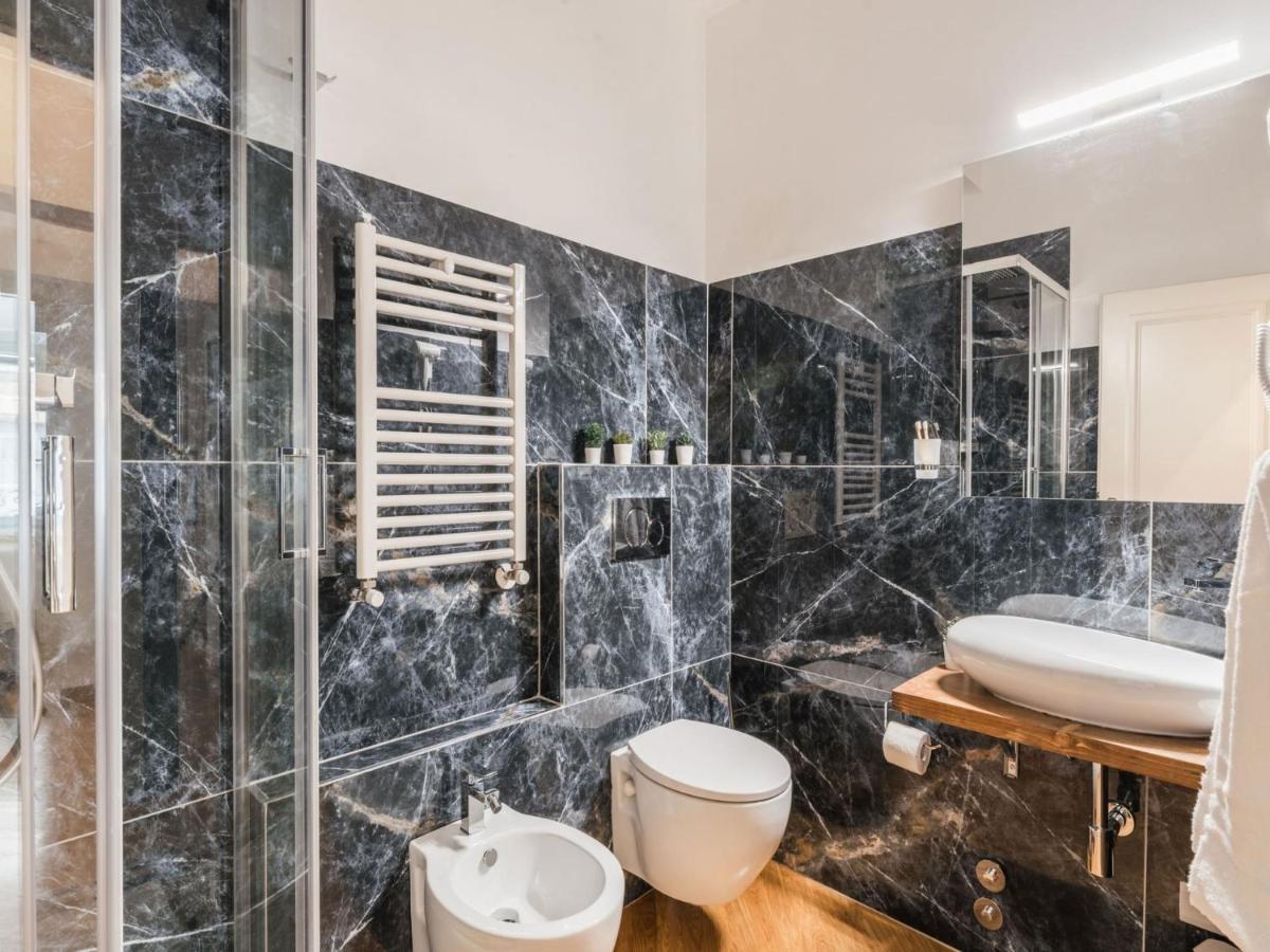 The Rent - Spacious Three-bedroom Near The Colosseum * Rom